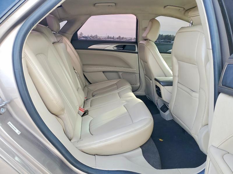 Photo 10 from auction – 2020 LINCOLN MKZ with VIN 3LN6L5A91LR610937