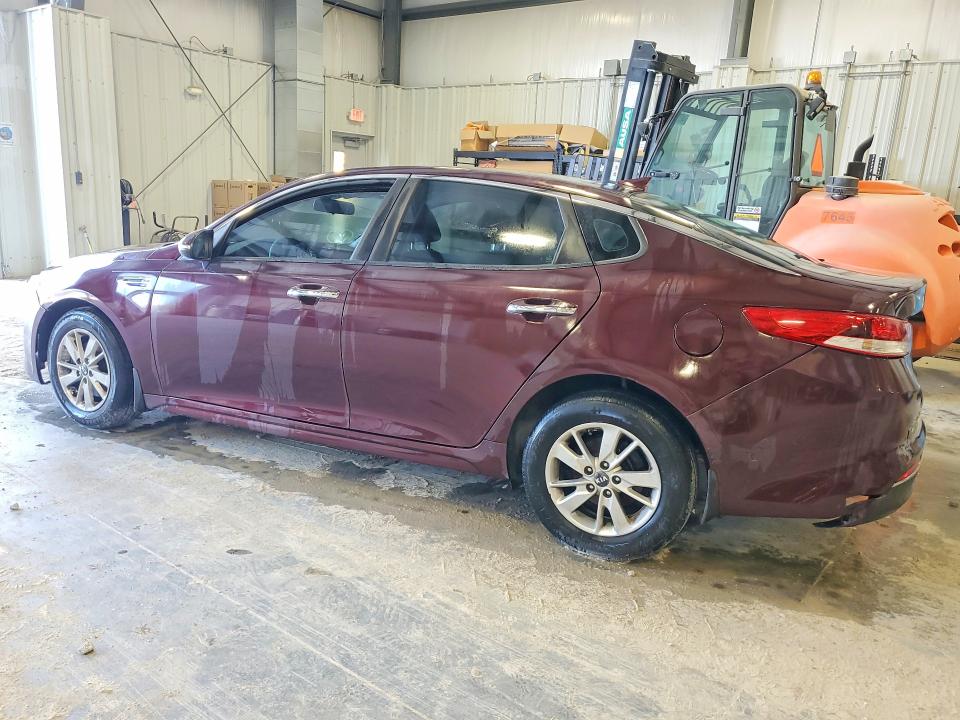 Photo 2 from auction – 2017 KIA OPTIMA with VIN 5XXGT4L32HG164640