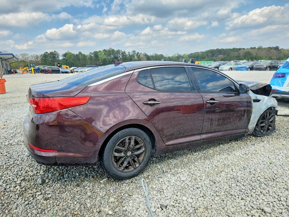 Photo 3 from auction – 2011 KIA OPTIMA with VIN KNAGM4A72B5110394