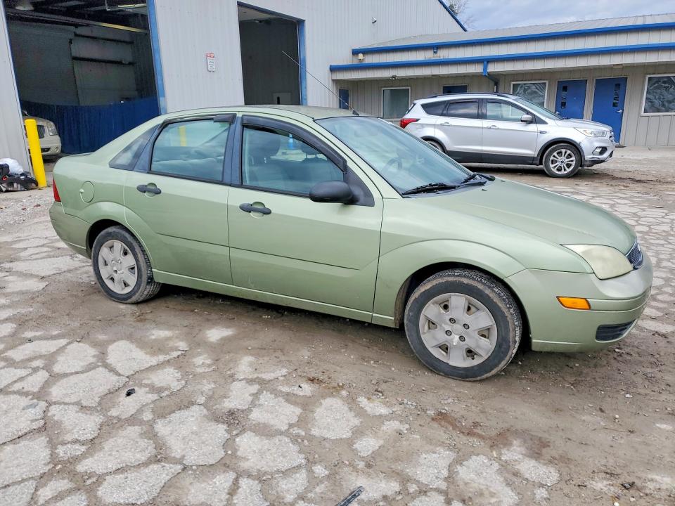 Photo 4 from auction – 2007 FORD FOCUS with VIN 1FAFP34N47W135329
