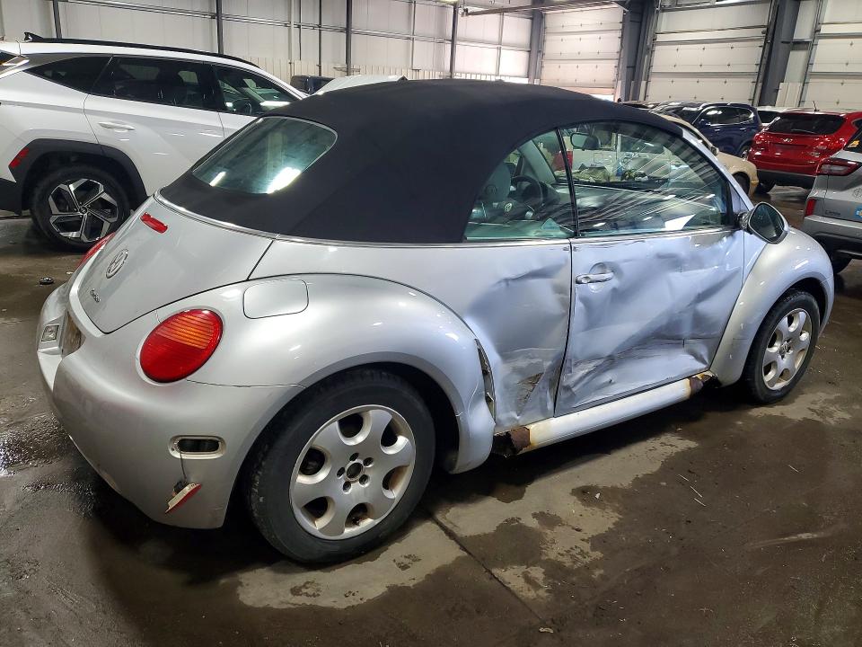 Photo 3 from auction – 2003 VOLKSWAGEN NEW BEETLE with VIN 3VWCD21Y83M325656