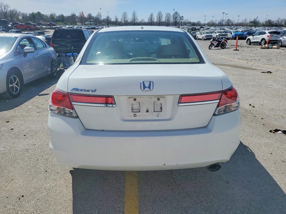 Photo 6 from auction – 2012 HONDA ACCORD with VIN 1HGCP2F8XCA118171