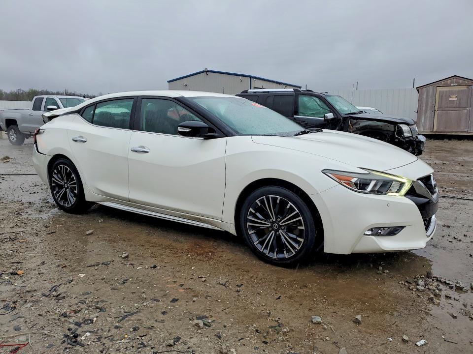 Photo 4 from auction – 2017 NISSAN MAXIMA with VIN 1N4AA6AP2HC429902