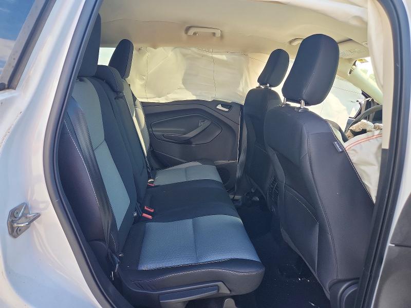 Photo 11 from auction – 2018 FORD ESCAPE with VIN 1FMCU0GD5JUD47467