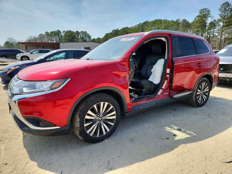 MITSUBISHI OUTLANDER 2020 with VIN JA4AD3A32LZ031814 - Photo from auction