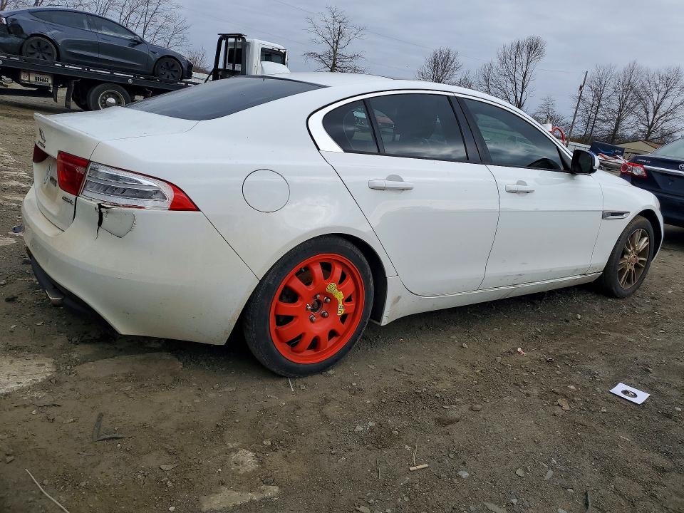 Photo 3 from auction – 2017 JAGUAR XE with VIN SAJAD4BGXHA963084