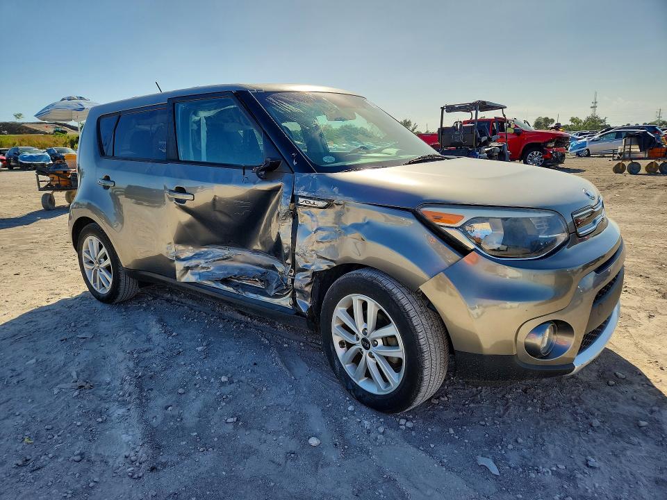 Photo 4 from auction – 2018 KIA SOUL with VIN KNDJP3A5XJ7576246