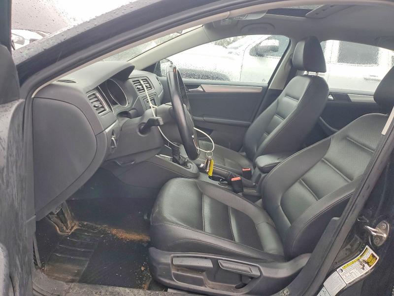 Photo 7 from auction – 2017 VOLKSWAGEN JETTA with VIN 3VWDB7AJ7HM272966