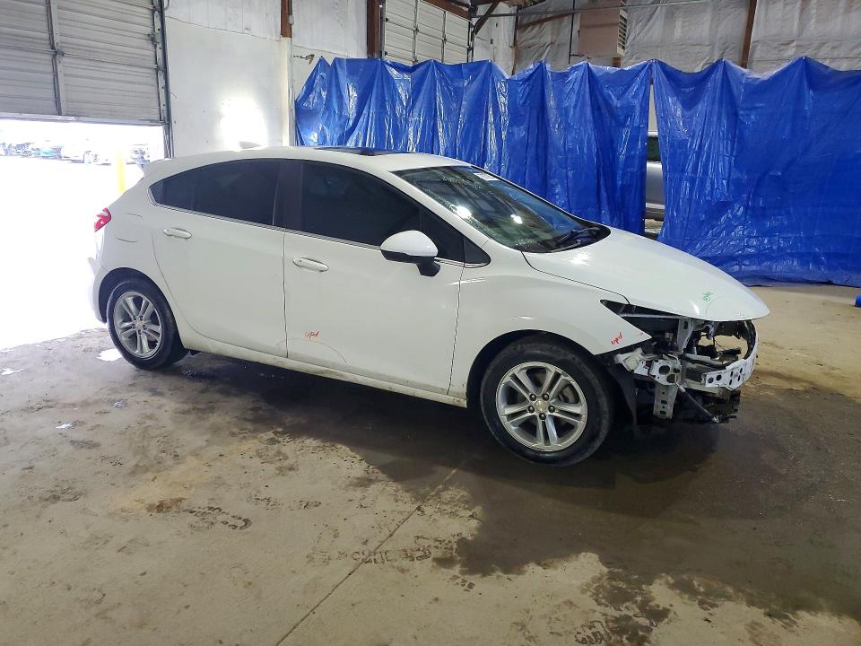 Photo 4 from auction – 2017 CHEVROLET CRUZE with VIN 3G1BE6SM6HS544965