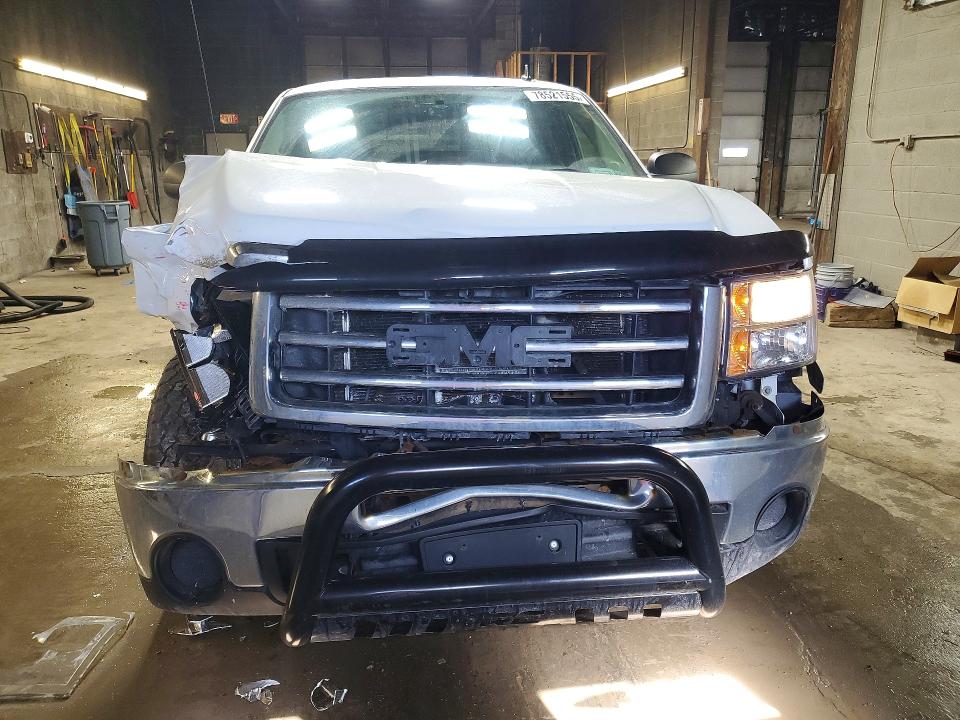 Photo 5 from auction – 2010 GMC SIERRA with VIN 1GTSKUEA9AZ239782
