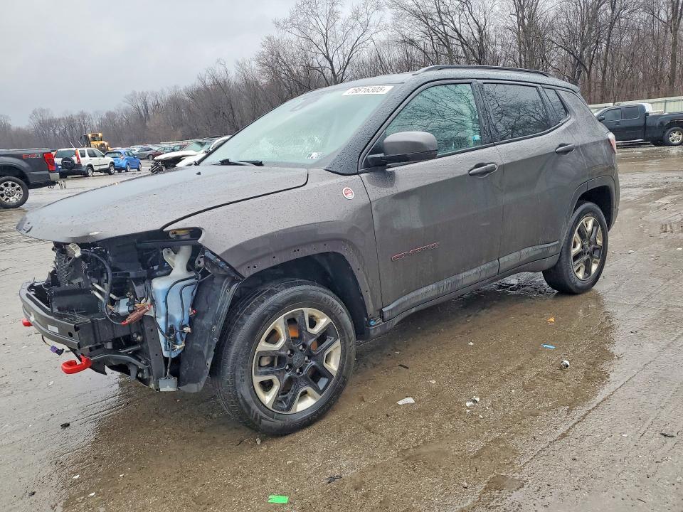 JEEP COMPASS 2018 with VIN 3C4NJDDB9JT366632 - Photo from auction