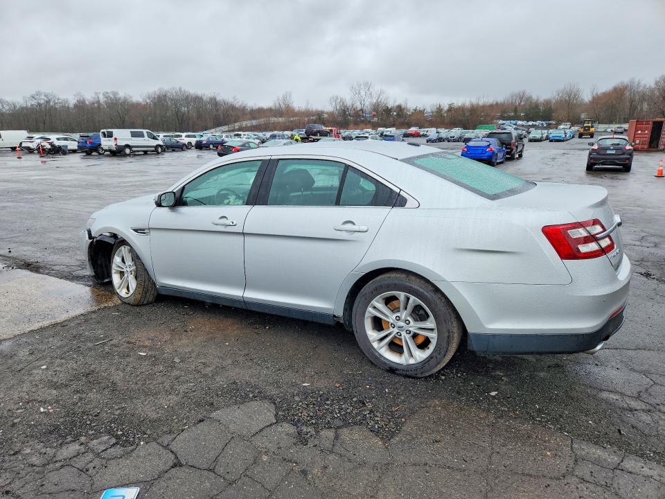 Photo 2 from auction – 2015 FORD TAURUS with VIN 1FAHP2E84FG182297