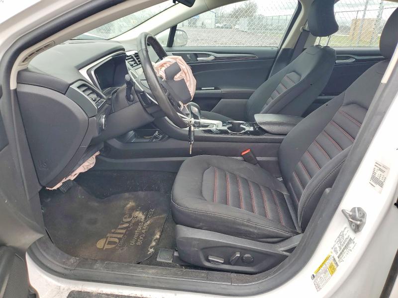 Photo 7 from auction – 2016 FORD FUSION with VIN 3FA6P0T99GR181342
