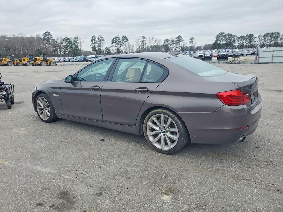 صورة رقم 2 من المزاد - 2011 BMW 535 مع VIN WBAFR7C51BC601111