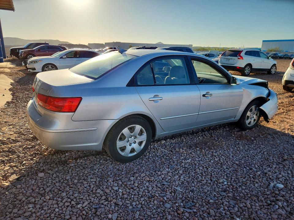 Photo 3 from auction – 2010 HYUNDAI SONATA with VIN 5NPET4AC6AH577889