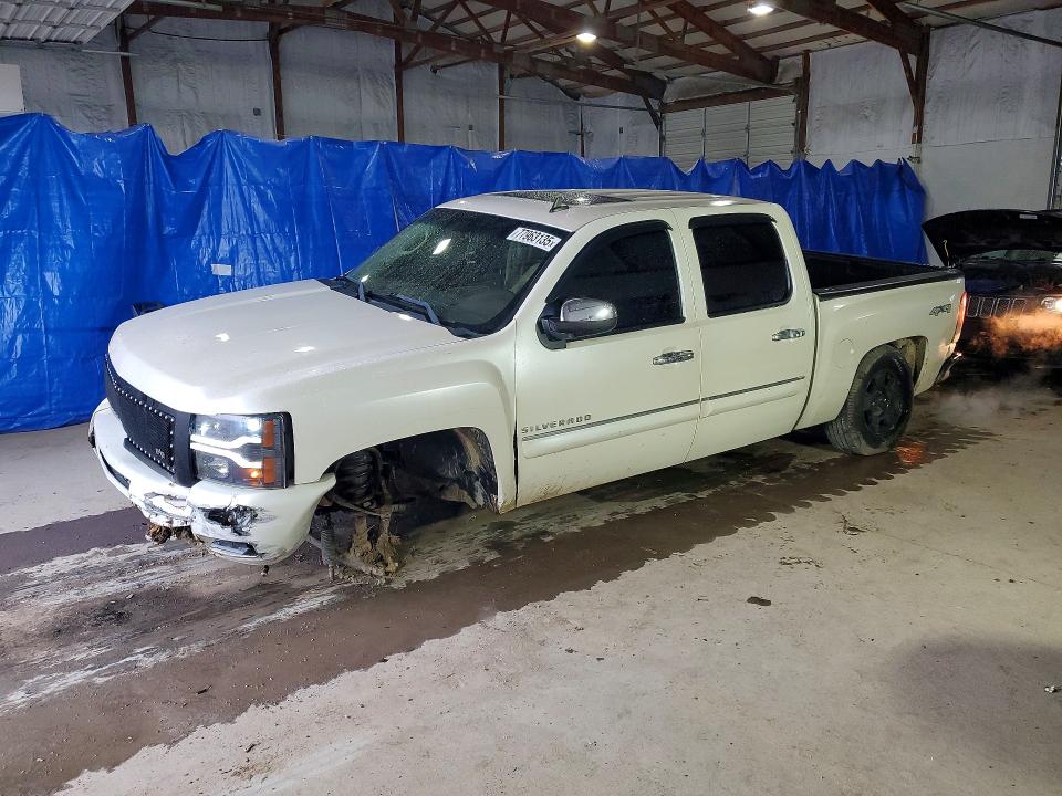 CHEVROLET SILVERADO 2011 with VIN 3GCPKTE34BG338187 - Photo from auction