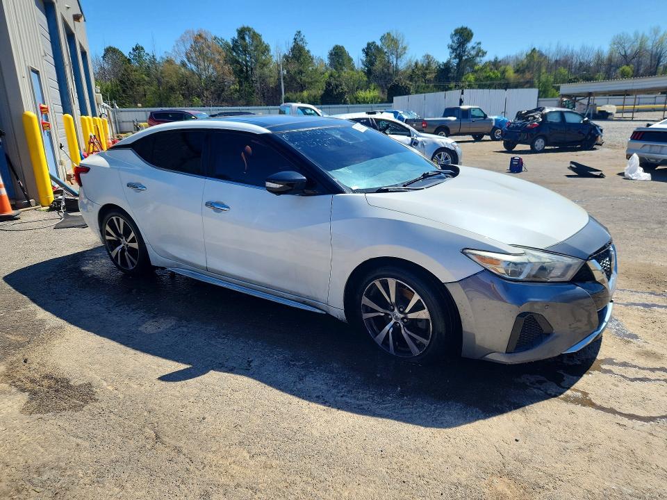 Photo 4 from auction – 2016 NISSAN MAXIMA with VIN 1N4AA6AP8GC906041