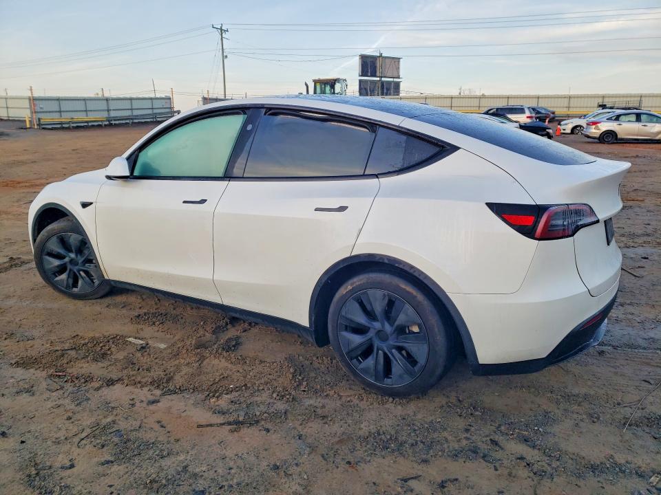 Photo 2 from auction – 2024 TESLA MODEL Y with VIN 7SAYGAEEXRF206646