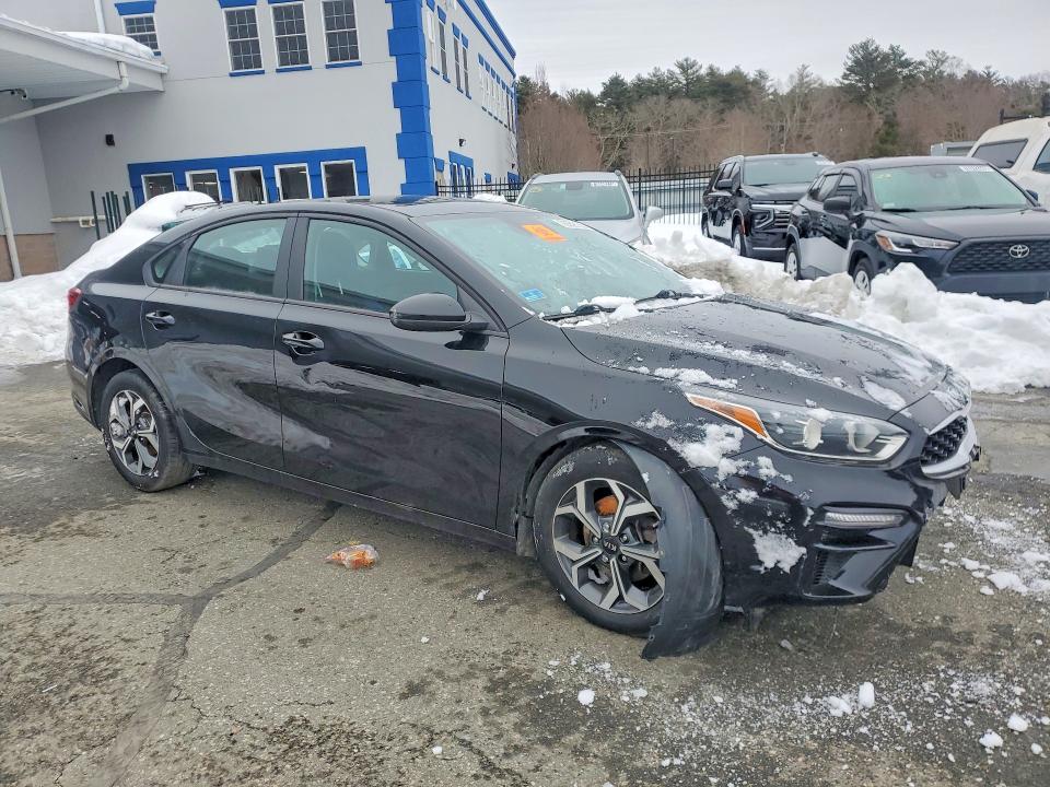 Photo 4 from auction – 2021 KIA FORTE with VIN 3KPF24AD7ME318031