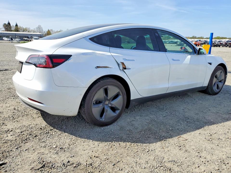 Photo 3 from auction – 2019 TESLA MODEL 3 with VIN 5YJ3E1EA0KF484374