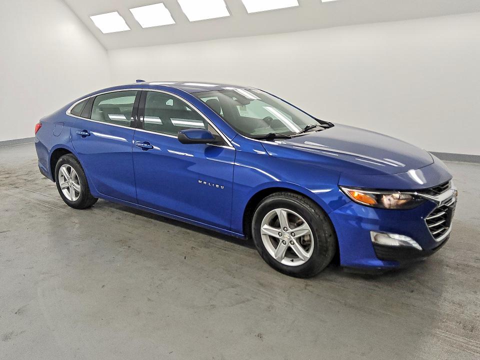 Снимка 4 от търг – 2023 CHEVROLET MALIBU с VIN 1G1ZD5ST1PF217699