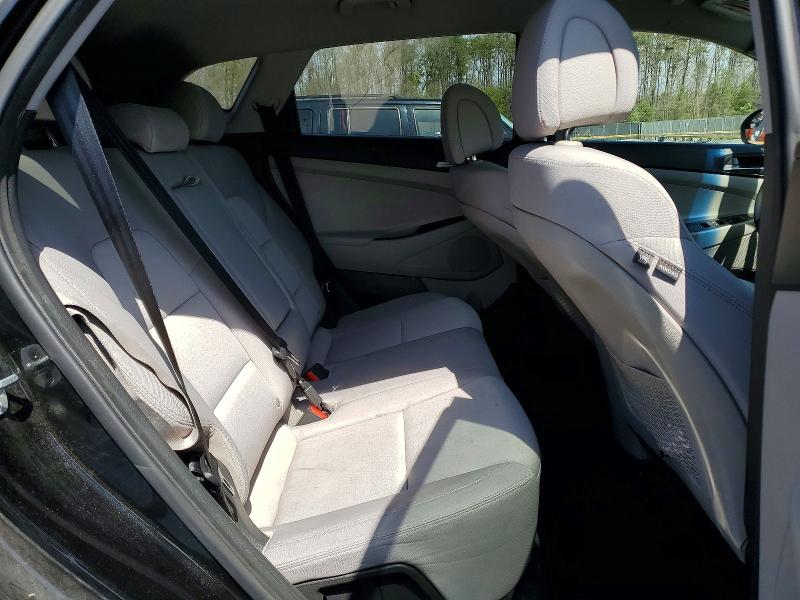 Photo 11 from auction – 2017 HYUNDAI TUCSON with VIN KM8J3CA49HU516050