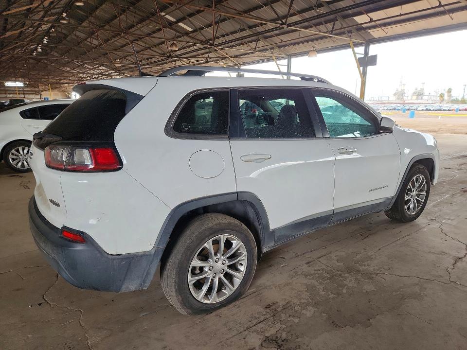 Photo 3 from auction – 2019 JEEP CHEROKEE with VIN 1C4PJLLB3KD316398