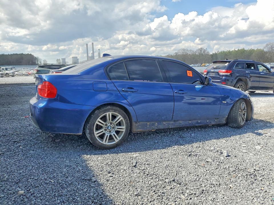 Photo 3 from auction – 2011 BMW 328 with VIN WBAPH5G5XBNN59368