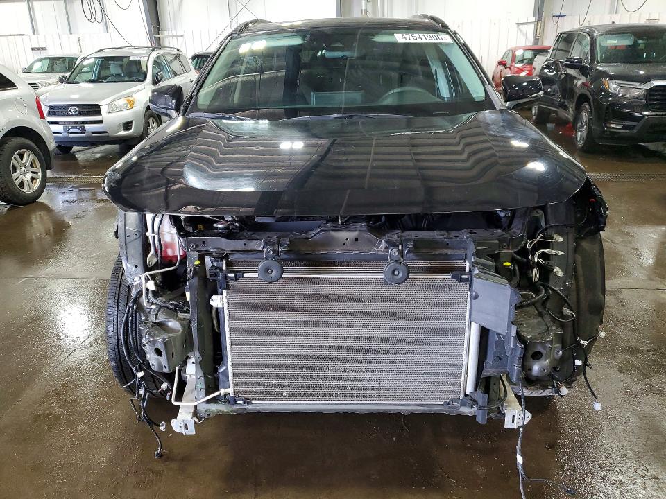Photo 5 from auction – 2023 TOYOTA RAV4 with VIN 2T3A1RFV9PC335936
