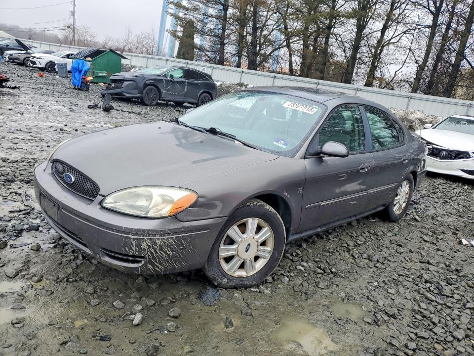 FORD TAURUS 2004 with VIN 1FAHP56S44A138473 - Photo from auction