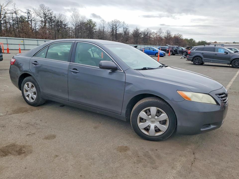 Photo 4 from auction – 2007 TOYOTA CAMRY with VIN 4T1BE46KX7U572105