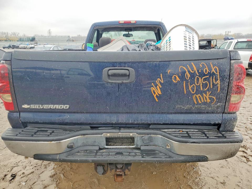 Photo 6 from auction – 2005 CHEVROLET SILVERADO with VIN 1GCHK24235E285436