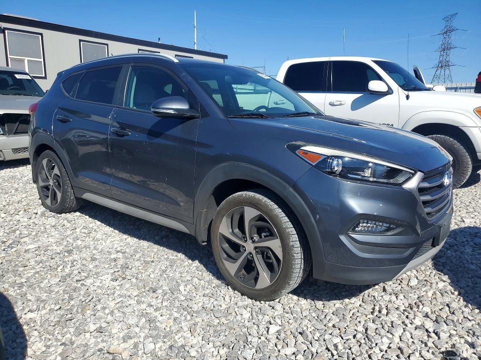 Photo 4 from auction – 2017 HYUNDAI TUCSON with VIN KM8J33A27HU389538
