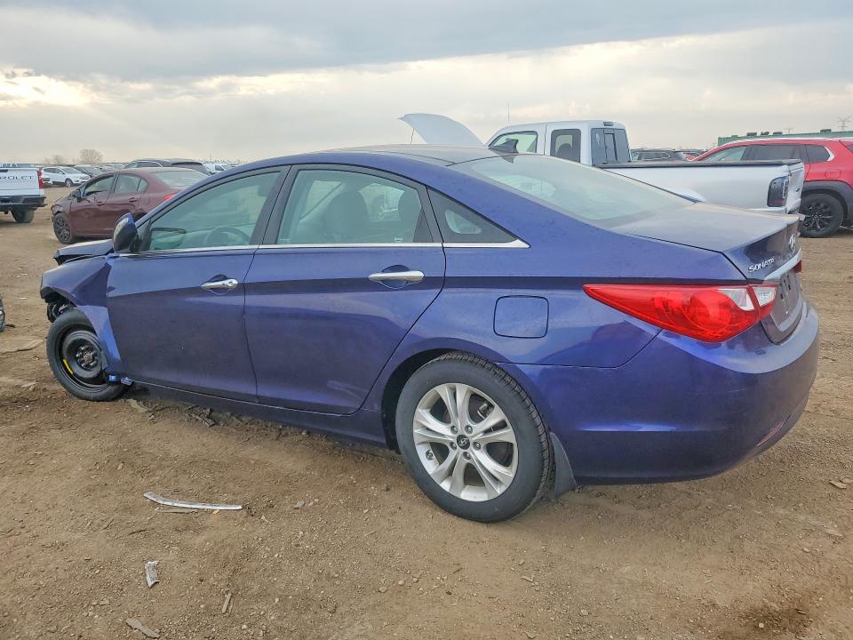Photo 2 from auction – 2012 HYUNDAI SONATA with VIN 5NPEC4AC1CH360849