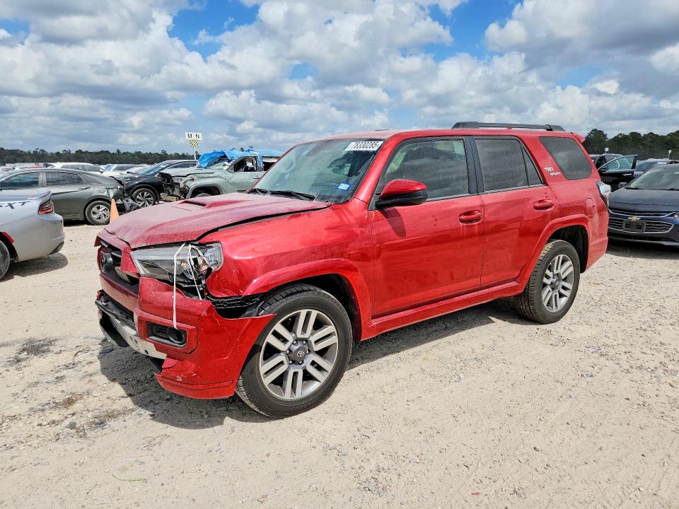 TOYOTA 4RUNNER 2022 with VIN JTEAU5JR6N5254501 - Photo from auction