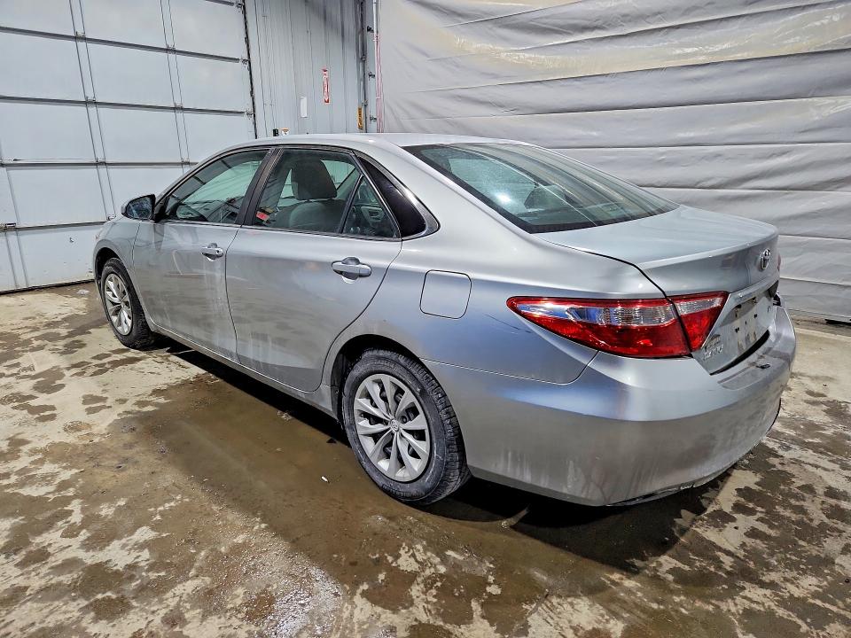 Photo 2 from auction – 2015 TOYOTA CAMRY with VIN 4T4BF1FK6FR463186