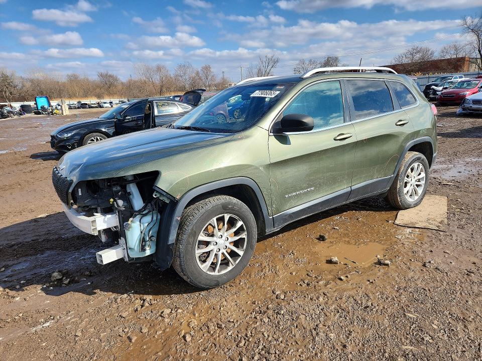 JEEP CHEROKEE 2019 with VIN 1C4PJMCB2KD304961 - Photo from auction