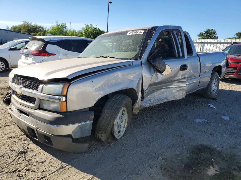 CHEVROLET SILVERADO 2004 with VIN 2GCEC19V841290483 - Photo from auction