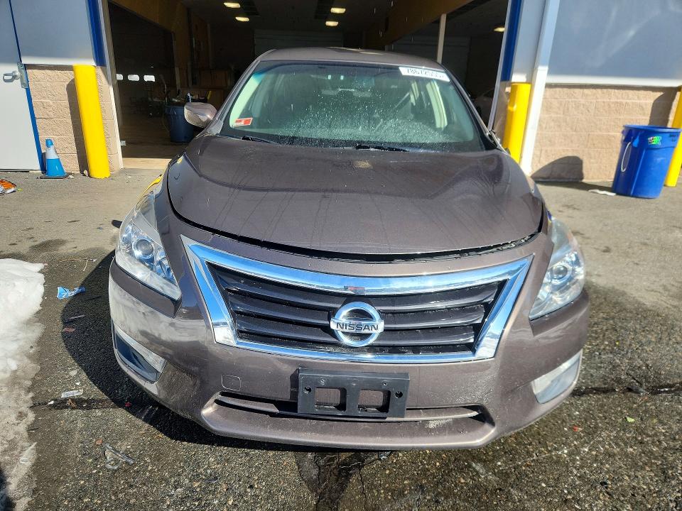 Photo 5 from auction – 2013 NISSAN ALTIMA with VIN 1N4AL3AP8DC158623
