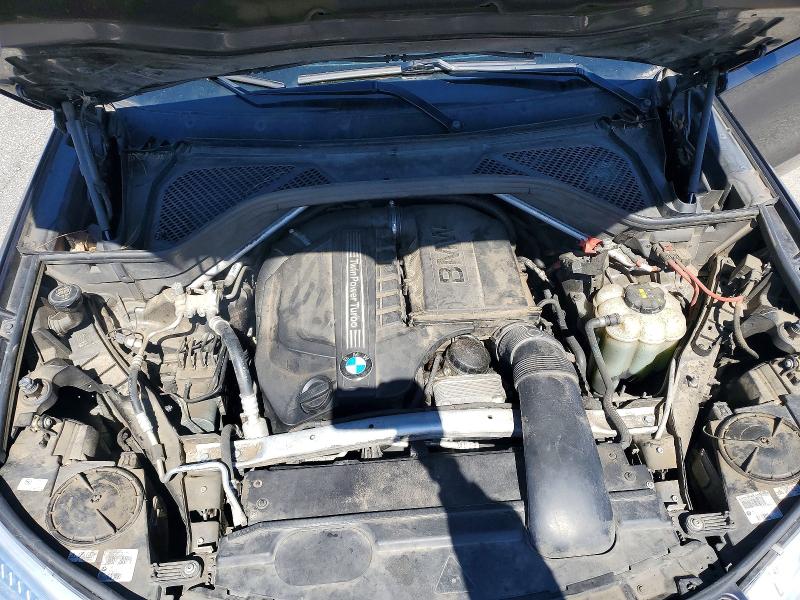 Фото 12 с аукциона – 2018 BMW X5 с VIN 5UXKR2C57J0X08859