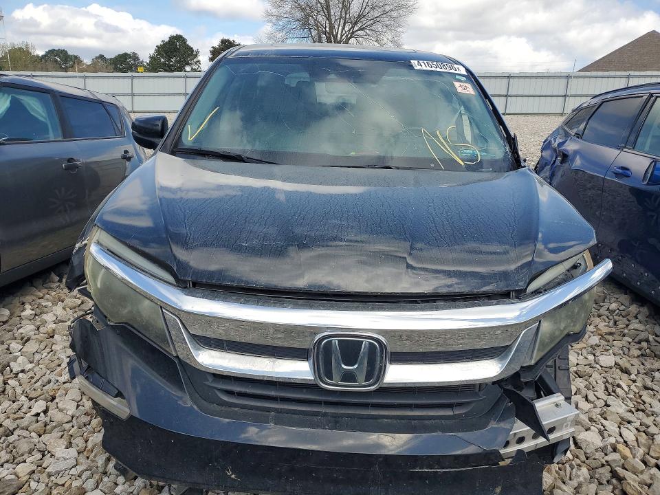 Photo 5 from auction – 2019 HONDA PILOT with VIN 5FNYF5H44KB017040