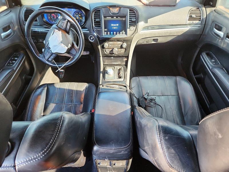 Photo 8 from auction – 2019 CHRYSLER 300 with VIN 2C3CCABG5KH562936