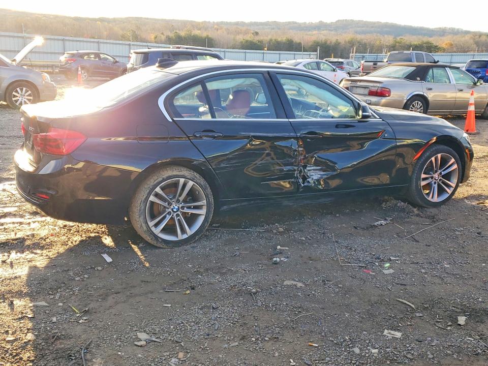 Photo 3 from auction – 2017 BMW 330 with VIN WBA8D9G36HNU65017