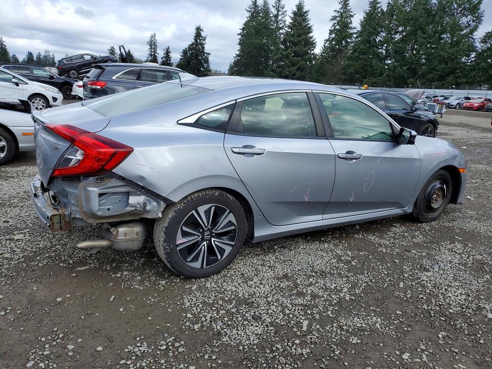 Photo 3 from auction – 2018 HONDA CIVIC with VIN JHMFC1F39JX002720