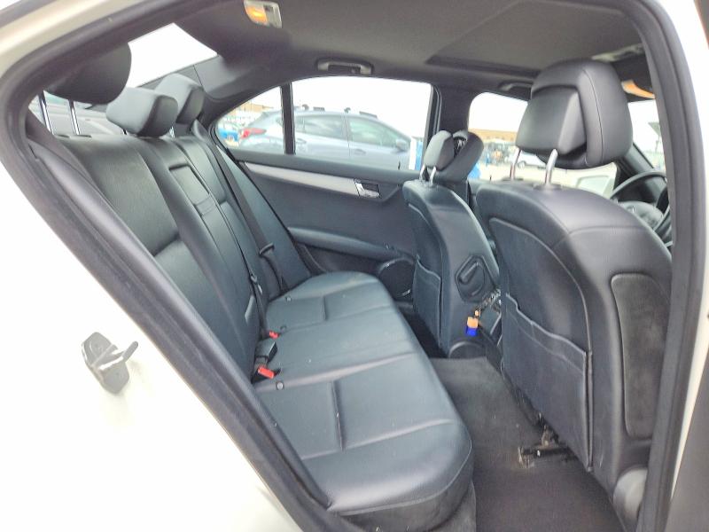 Photo 10 from auction – 2011 MERCEDES-BENZ C with VIN WDDGF8BBXBR148459