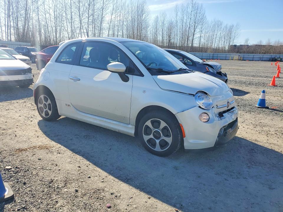 Photo 4 from auction – 2015 FIAT 500 with VIN 3C3CFFGE0FT756525