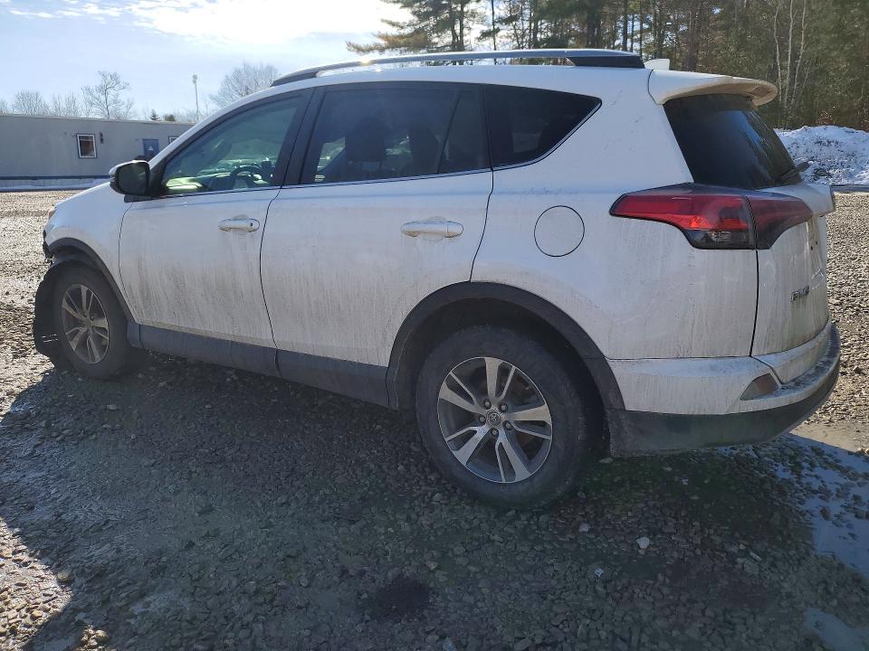 Photo 2 from auction – 2017 TOYOTA RAV4 with VIN 2T3WFREV9HW402561