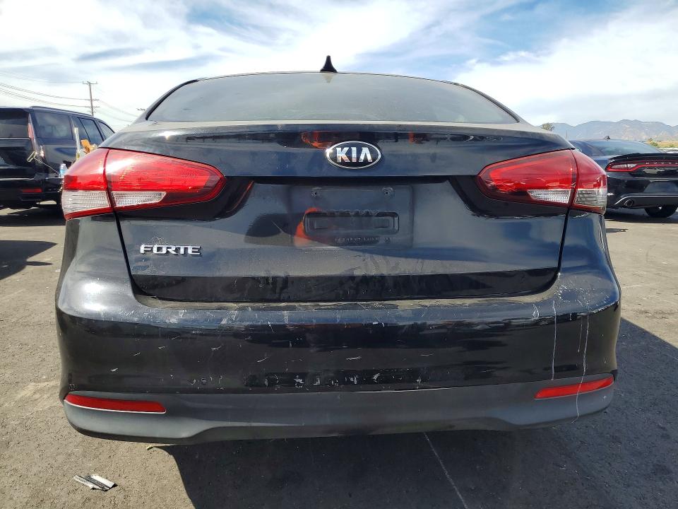 Photo 6 from auction – 2017 KIA FORTE with VIN 3KPFK4A79HE060000
