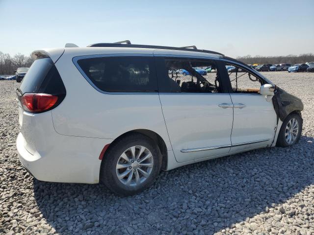 Photo 3 from auction – 2017 CHRYSLER PACIFICA with VIN 2C4RC1BG6HR559276