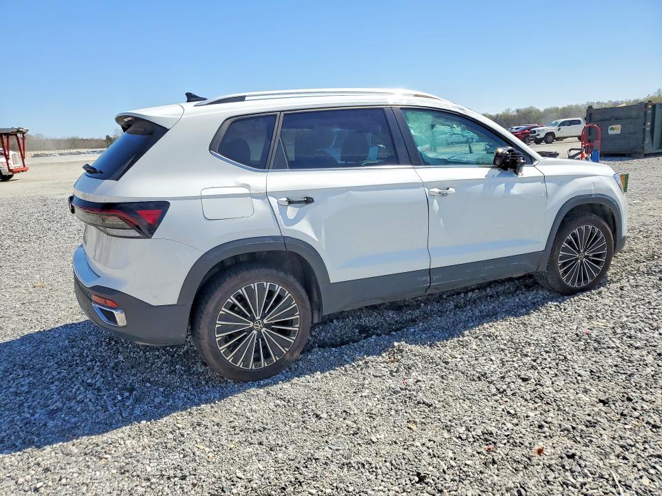 Photo 3 from auction – 2025 VOLKSWAGEN TAOS with VIN 3VVSC7B25SM090397